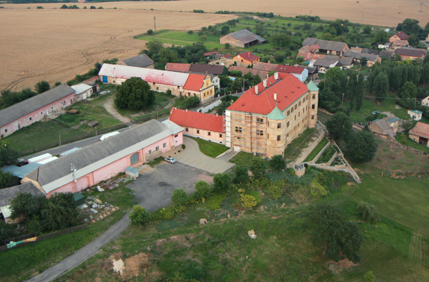 Zámek Vinařice (Nový Valdštejn), Czech Republic (Czechia)